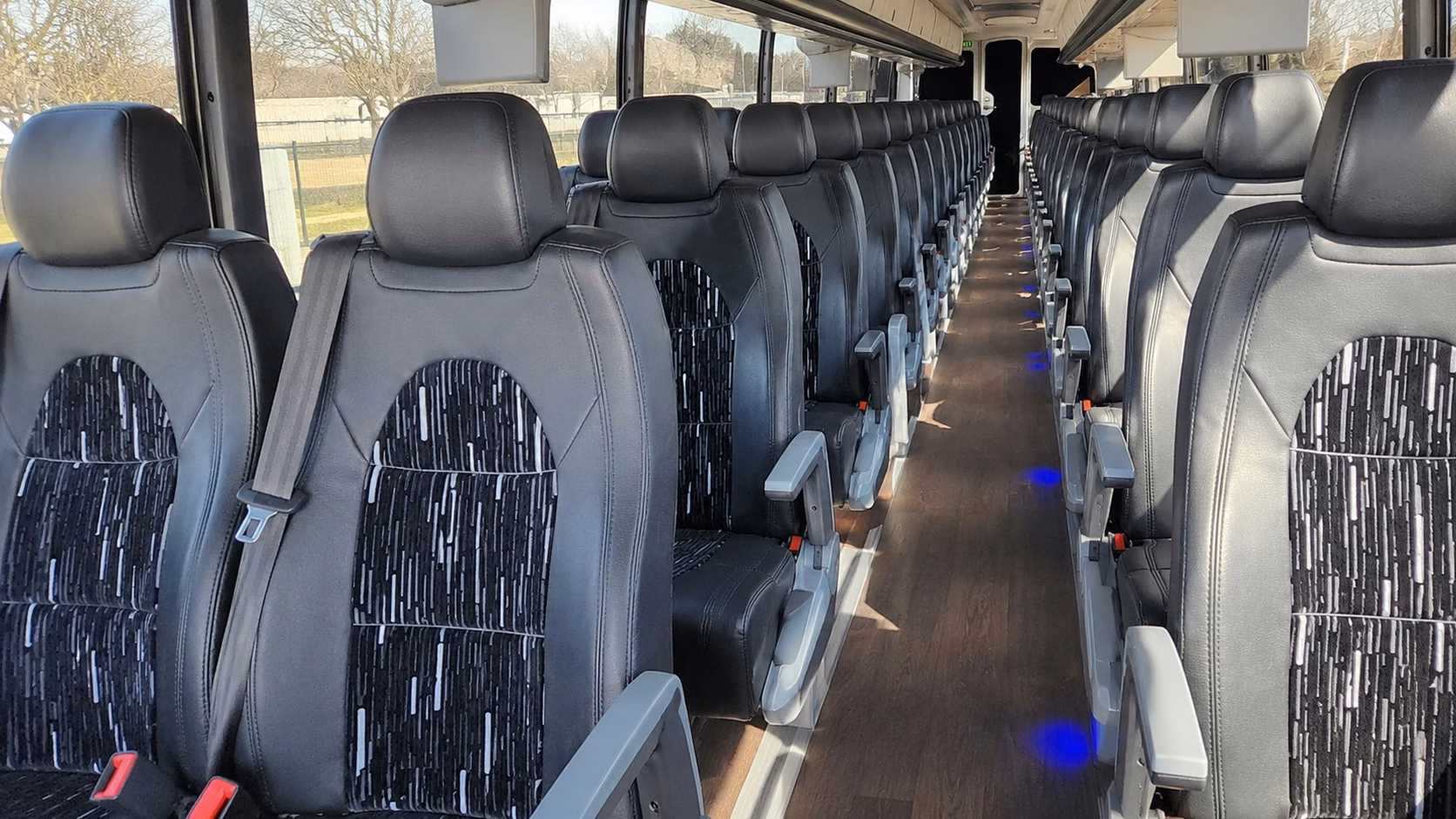 shuttle guests between pearland hotels and your wedding venue without the headache