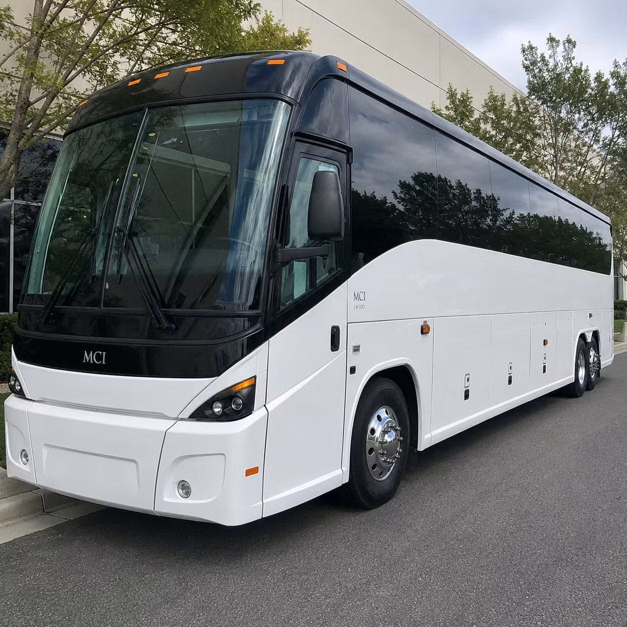that s what makes coachbuspearland com the smarter way to book pearland airport transportation