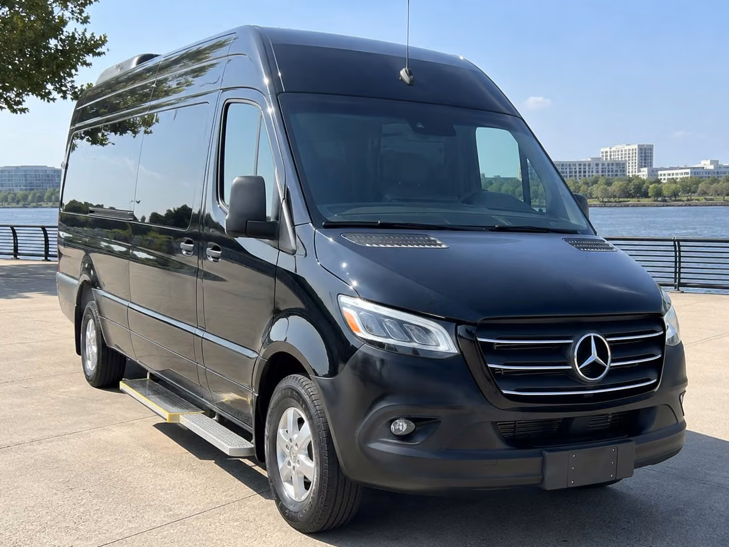 wedding bus rentals in pearland